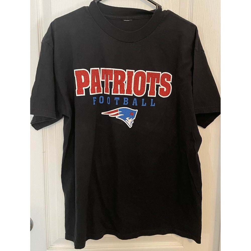 TSHIRT PATRIOTS FOOTBALL GO PATRIOTS THE REST GETS PEEPEE ON